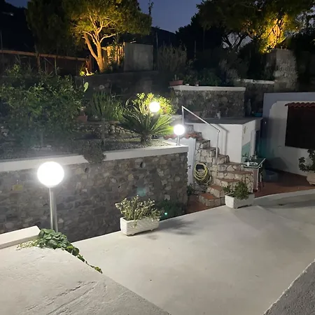La Vite בית נופש פונזה